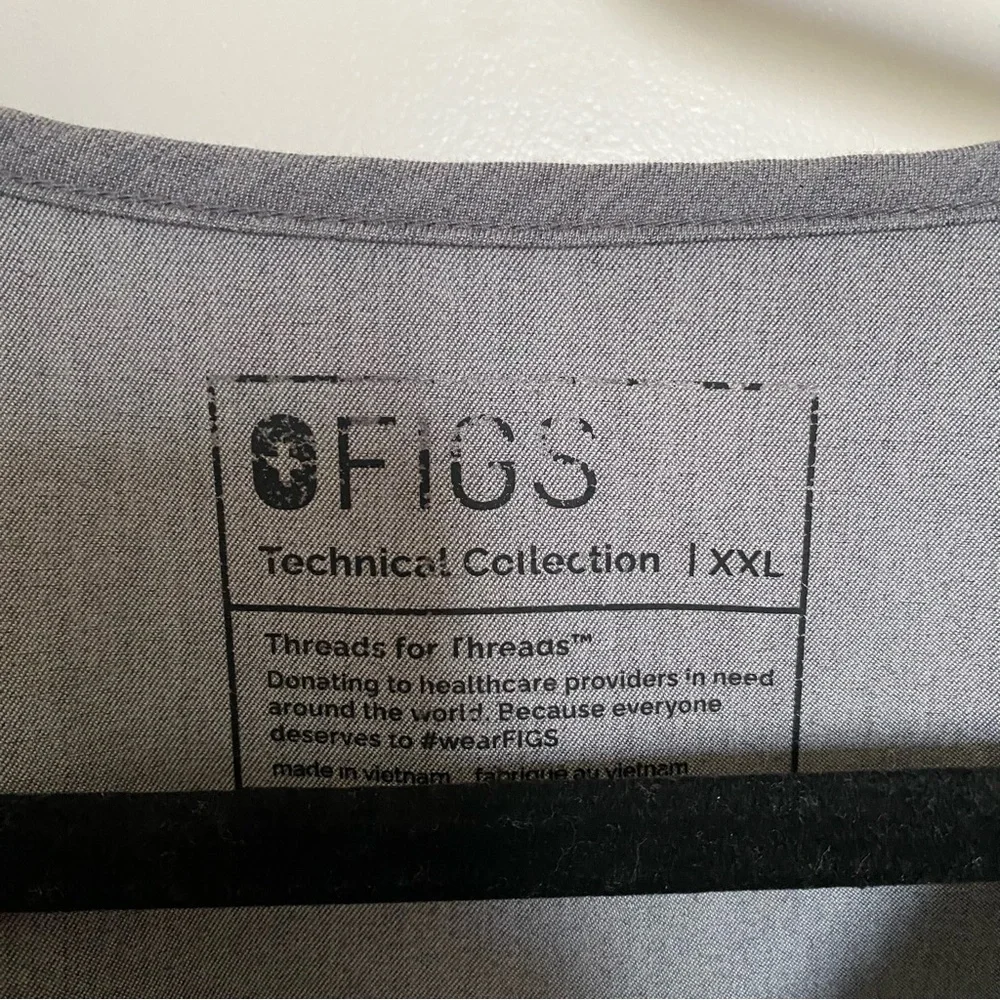 Figs Grey Scrub Set - Picture 4 of 5